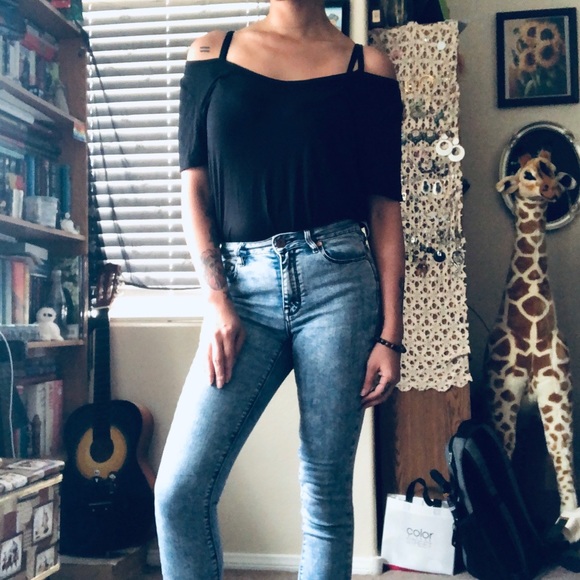 Mudd Black Off The Shoulder Top - Picture 1 of 4